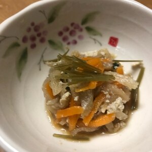 切り干し大根と昆布の煮物